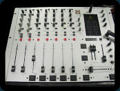 Behringer DX-1000, DJ-Mixer